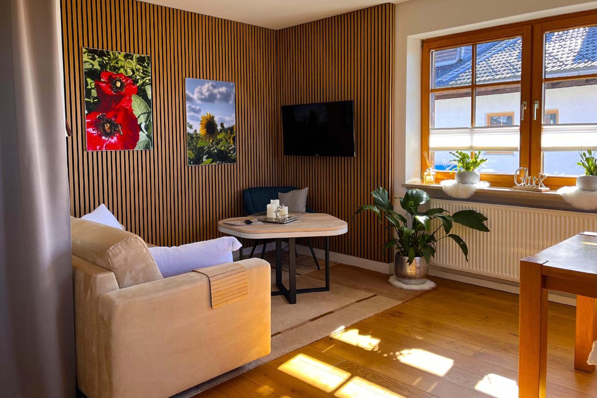 Apartment Wohlfuehlplatzl - Urgemuetlich & Ruhig Vogtareuth エクステリア 写真