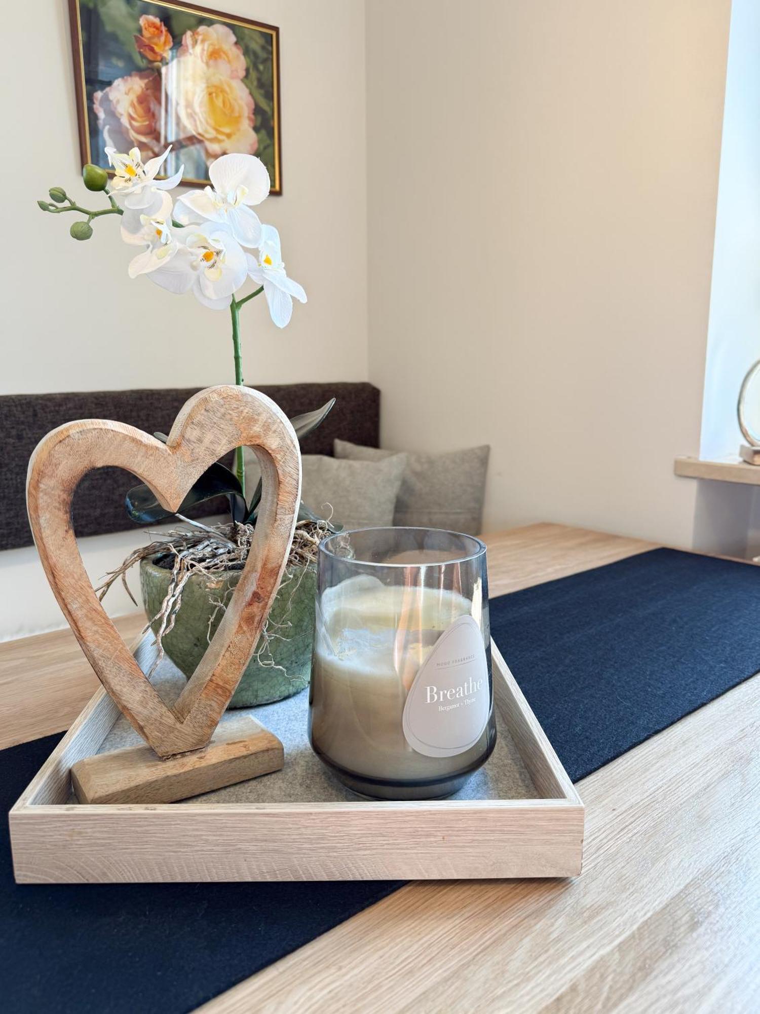 Apartment Wohlfuehlplatzl - Urgemuetlich & Ruhig Vogtareuth エクステリア 写真