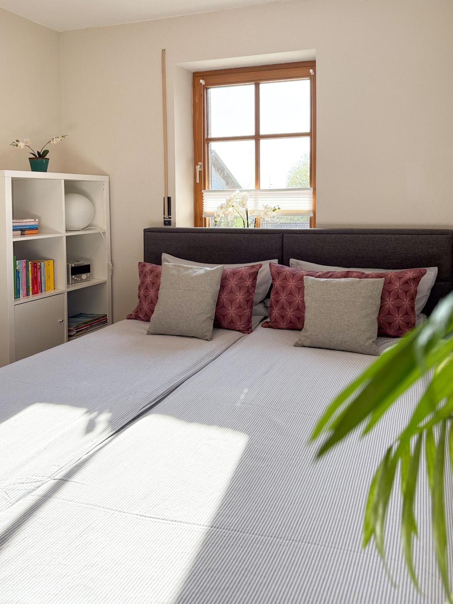 Apartment Wohlfuehlplatzl - Urgemuetlich & Ruhig Vogtareuth エクステリア 写真